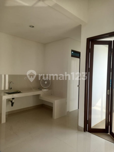 House for rent in Tangerang, Indonesia · Sukasari · 2 rooms, 1 bath