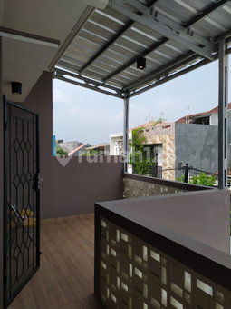 House for rent in Bekasi, Indonesia · 3 rooms, 2 baths