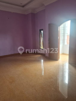 House for rent in Medan, Indonesia · Titi Chain · 5 rooms, 3 baths
