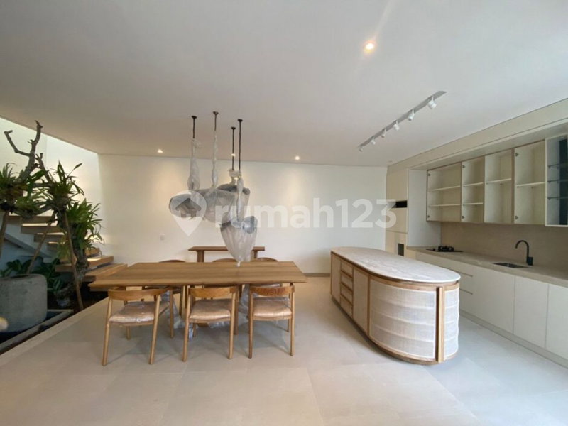 House for rent in Medan, Indonesia · Titi Chain · 2 rooms, 3 baths