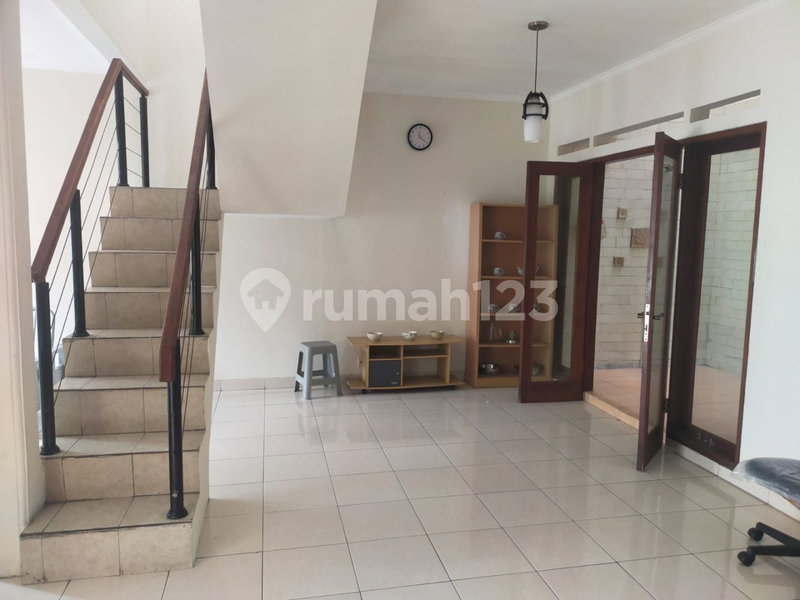 House for rent in Bandung, Indonesia · 3 rooms, 2 baths