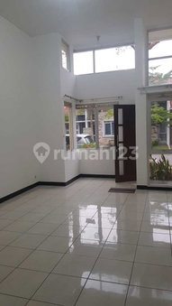 House for rent in Bandung, Indonesia · 2 rooms, 1 bath
