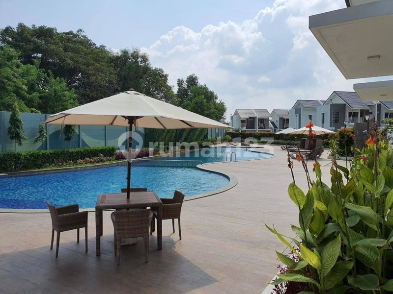 House for rent in Surabaya, Indonesia · 2 rooms, 2 baths