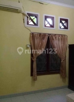 House for rent in Denpasar, Indonesia · Pedungan · 4 rooms, 2 baths