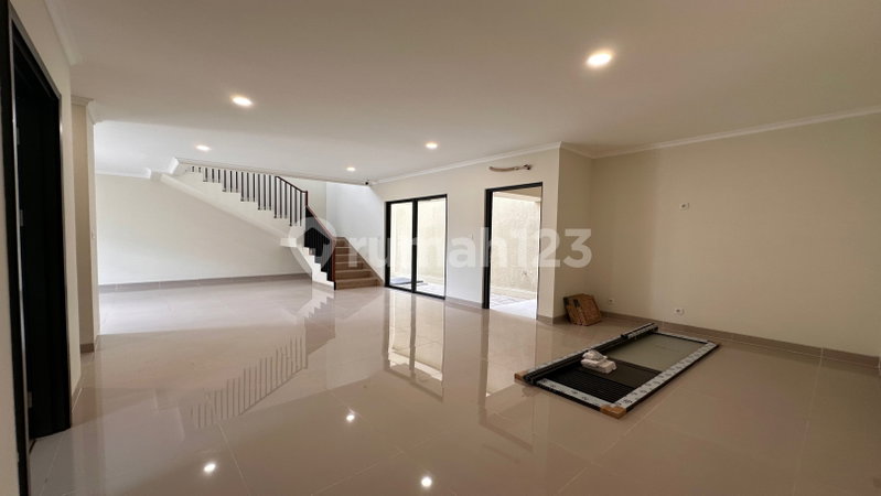House for rent in Tangerang, Indonesia · Riding · 4 rooms, 3 baths