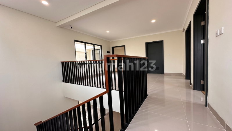 House for rent in Tangerang, Indonesia · Riding · 4 rooms, 3 baths