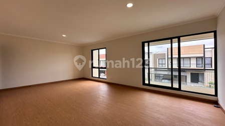 House for rent in Tangerang, Indonesia · Riding · 4 rooms, 3 baths