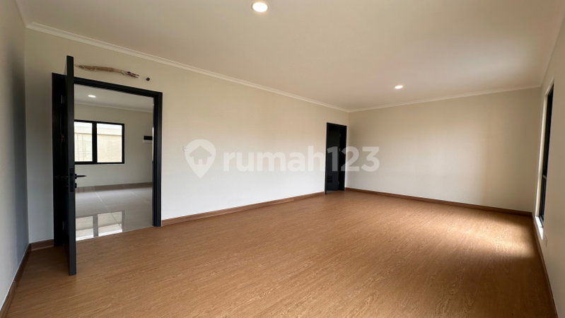 House for rent in Tangerang, Indonesia · Riding · 4 rooms, 3 baths