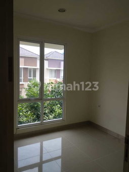 House for rent in Tangerang, Indonesia · Riding · 3 rooms, 2 baths