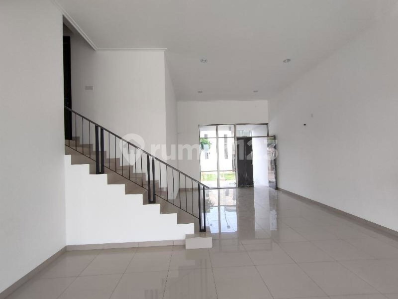 House for rent in North Jakarta, Indonesia · Penjaringan · 5 rooms, 4 baths