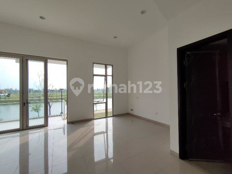 House for rent in North Jakarta, Indonesia · Penjaringan · 5 rooms, 4 baths