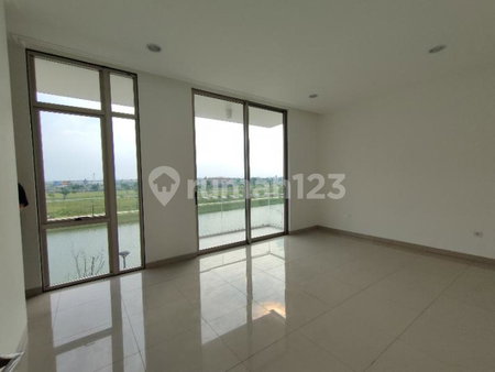 House for rent in North Jakarta, Indonesia · Penjaringan · 5 rooms, 4 baths