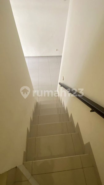 House for rent in West Jakarta, Indonesia · Cengkareng · 3 rooms, 3 baths