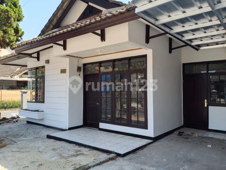 House for rent in Bandung, Indonesia · Dayeuhkolot · 3 rooms, 2 baths