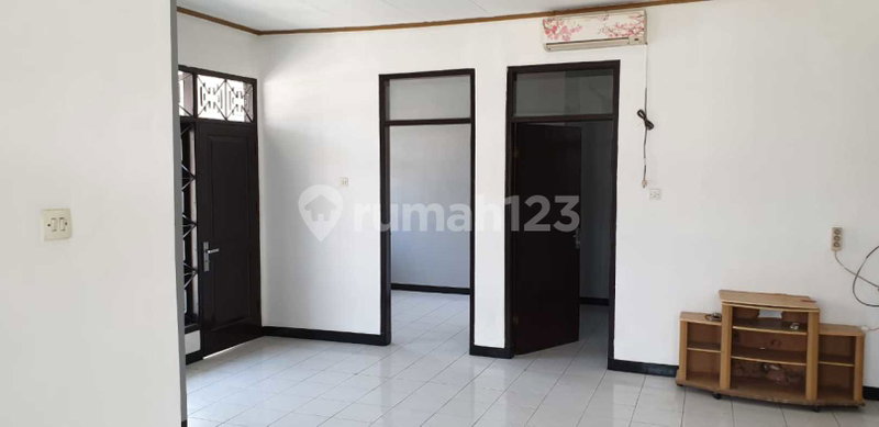 House for rent in Bandung, Indonesia · Dayeuhkolot · 3 rooms, 2 baths