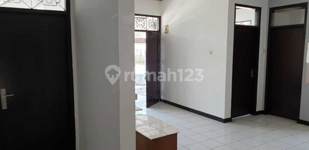 House for rent in Bandung, Indonesia · Dayeuhkolot · 3 rooms, 2 baths