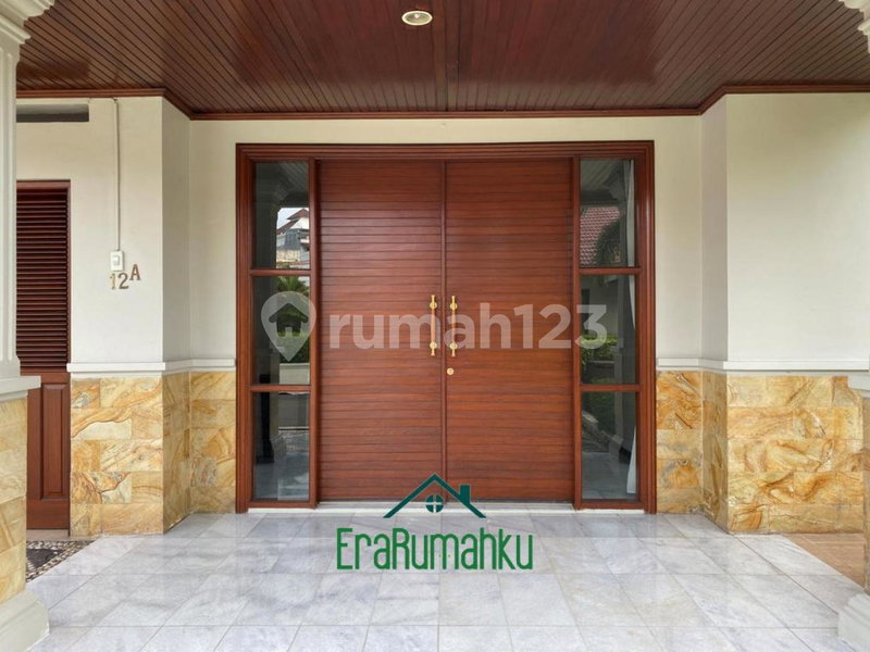 House for rent in North Jakarta, Indonesia · Penjaringan · 5 rooms, 4 baths