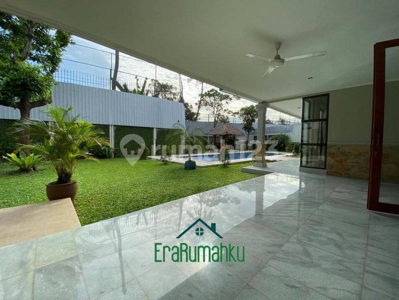 House for rent in North Jakarta, Indonesia · Penjaringan · 5 rooms, 4 baths