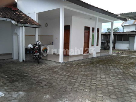 House for rent in Semarang, Indonesia · 2 rooms, 2 baths
