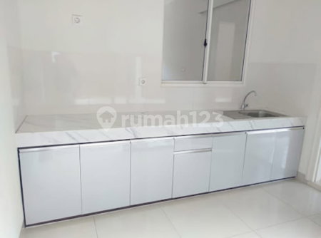 House for rent in Tangerang, Indonesia · Riding · 3 rooms, 3 baths