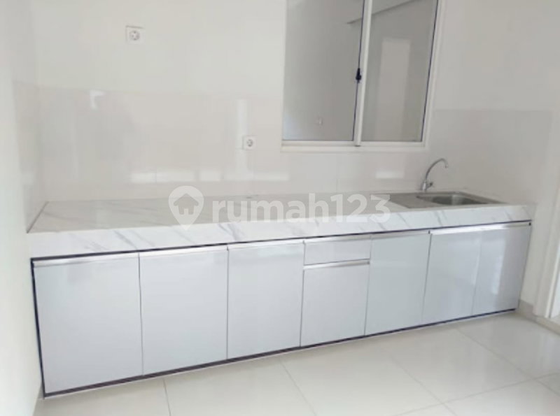 House for rent in Tangerang, Indonesia · Riding · 3 rooms, 3 baths