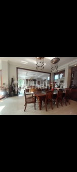 House for rent in West Jakarta, Indonesia · Kebon Jeruk · 5 rooms, 5 baths