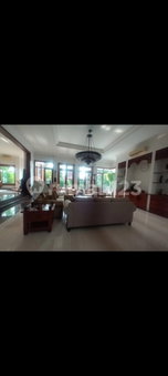 House for rent in West Jakarta, Indonesia · Kebon Jeruk · 5 rooms, 5 baths