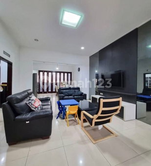 House for rent in Bandung, Indonesia · 4 rooms, 3 baths