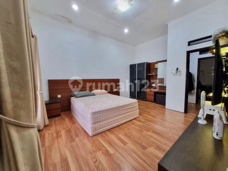 House for rent in Bandung, Indonesia · 4 rooms, 3 baths