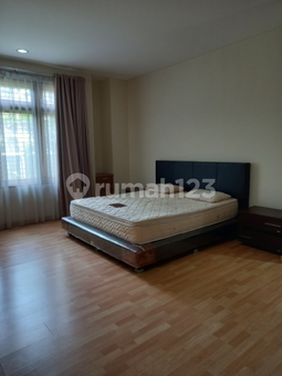 House for rent in Bandung, Indonesia · 5 rooms, 5 baths