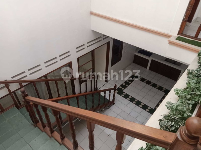 House for rent in Bandung, Indonesia · 4 rooms, 3 baths