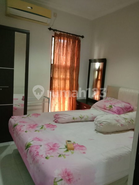 House for rent in Tangerang, Indonesia · Riding · 3 rooms, 2 baths