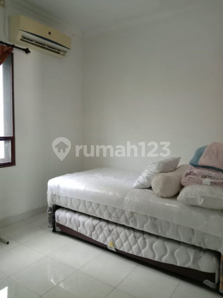 House for rent in Tangerang, Indonesia · Riding · 3 rooms, 2 baths