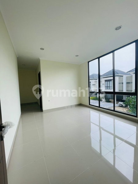 House for rent in Tangerang, Indonesia · Riding · 4 rooms, 3 baths