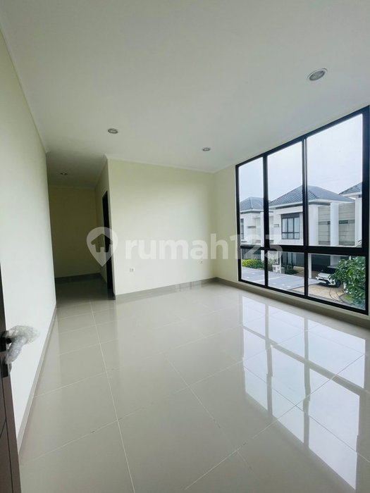 House for rent in Tangerang, Indonesia · Riding · 4 rooms, 3 baths
