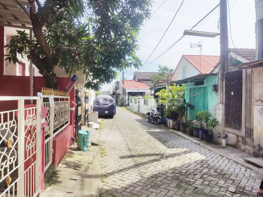 House for rent in Bandung, Indonesia · 2 rooms, 1 bath
