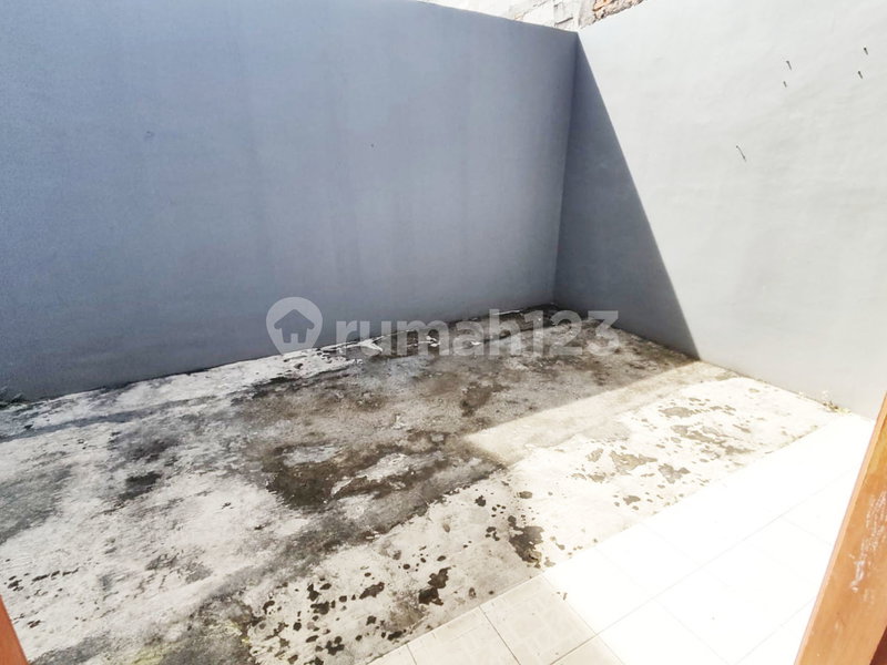 House for rent in Bandung, Indonesia · 2 rooms, 1 bath