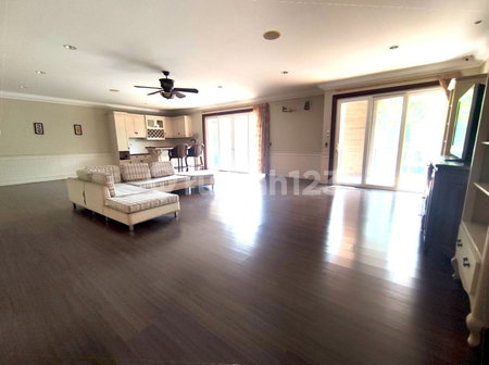 House for rent in North Jakarta, Indonesia · Penjaringan · 7 rooms, 7 baths