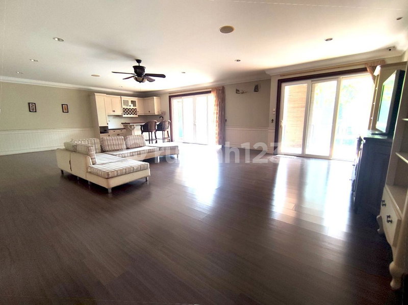 House for rent in North Jakarta, Indonesia · Penjaringan · 7 rooms, 7 baths