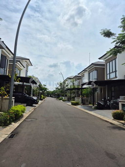 House for rent in Pamulang, Indonesia · Kedaung · 4 rooms, 4 baths