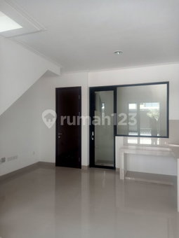 House for rent in North Jakarta, Indonesia · Penjaringan · 2 rooms, 2 baths