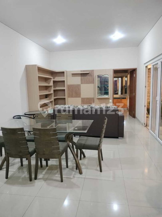 House for rent in Semarang, Indonesia · 3 rooms, 3 baths