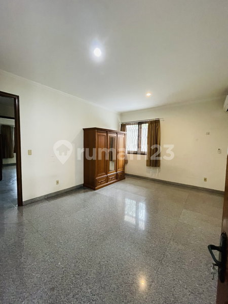 House for rent in Bandung, Indonesia · 5 rooms, 3 baths