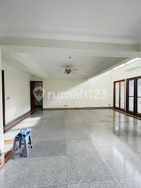 House for rent in Bandung, Indonesia · 5 rooms, 3 baths