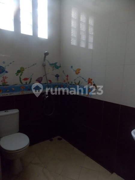 House for rent in Makassar, Indonesia · 3 rooms, 4 baths
