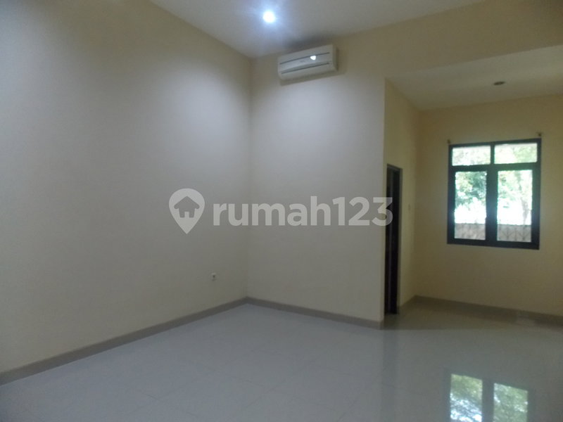 House for rent in Makassar, Indonesia · 3 rooms, 4 baths