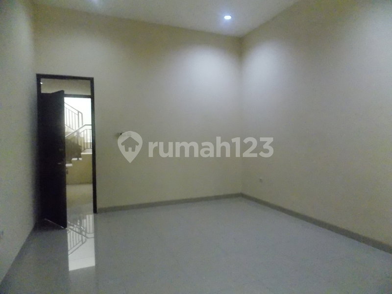 House for rent in Makassar, Indonesia · 3 rooms, 4 baths