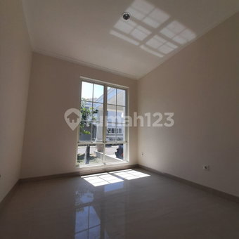 House for rent in Bandung, Indonesia · 4 rooms, 3 baths