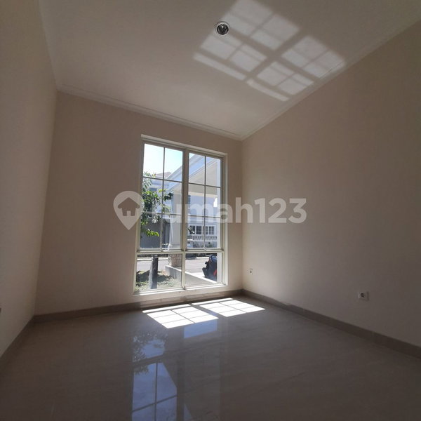 House for rent in Bandung, Indonesia · 4 rooms, 3 baths