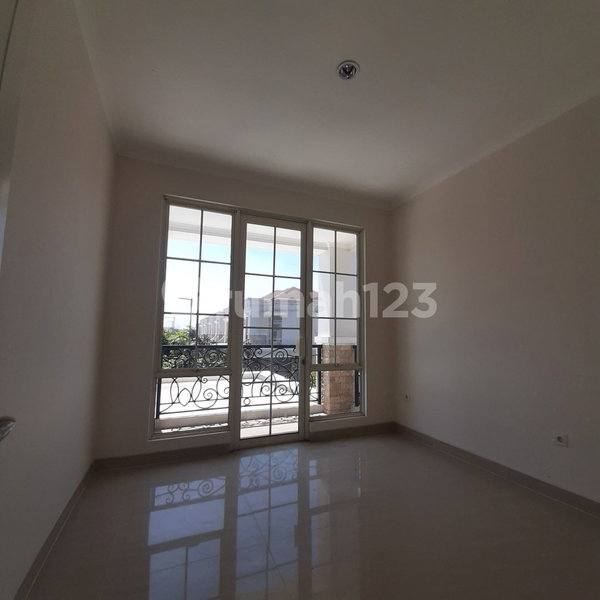 House for rent in Bandung, Indonesia · 4 rooms, 3 baths